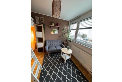 möbliertes WG-Zimmer in 2 WG Zentrum-Süd - Leipzig