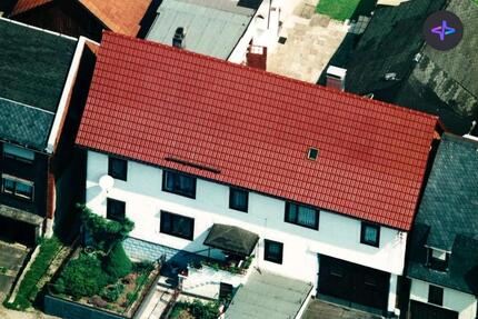 Haus mit Hinterhof und großer Toreinfahrt - Suhl Schmiedefeld am Rennsteig