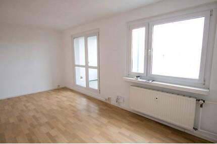 Tolle Wohnung... - 335,00&nbsp;EUR Kaltmiete, ca.&nbsp; 57,70&nbsp;m&sup2;&nbsp;Wohnfl&auml;che in Halle (Saale) (PLZ: 06132) Silberhöhe
