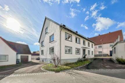 Haus zum Kaufen in Dürrwangen 249.000,00 € 240 m²