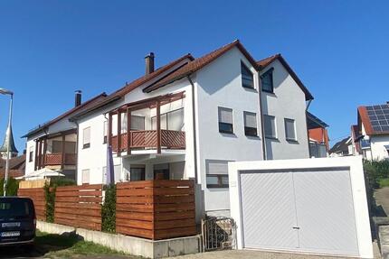 Großzügiges Reiheneckhaus mit Garten und Garagen - Schorndorf