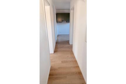 Moderne zwei Zimmer Wohnung - 1.000,00&nbsp;EUR Kaltmiete, ca.&nbsp; 60,00&nbsp;m&sup2; in Tuttlingen (PLZ: 78532)
