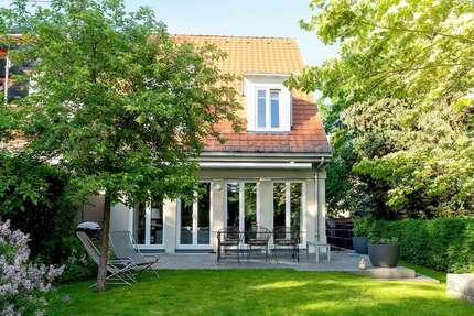Haus zum Kaufen in Berlin 1.490.000,00 € 190 m²