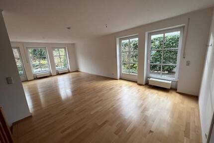 Energetisch top sanierte Doppelhaushälfte am Moniberg (Landshut)