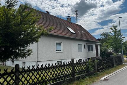 Großes Haus mit riesigem Garten und viel Potenzial - Ettringen