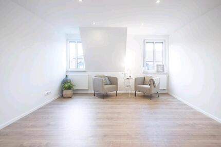 4-Zimmer-Wohnung modernisiert, Top-Anbindung & Balkon genehmigt! - Nürnberg Sankt Leonhard