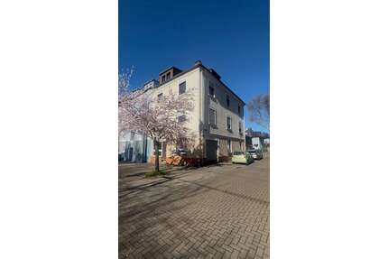 Haus zum Kaufen in Essen 299.000,00 € 221 m²