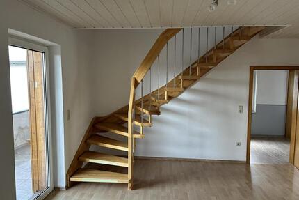 Hausvermietung in Bexbach - 1.450,00&nbsp;EUR Kaltmiete, ca.&nbsp; 200,00&nbsp;m&sup2; in Bexbach (PLZ: 66450)