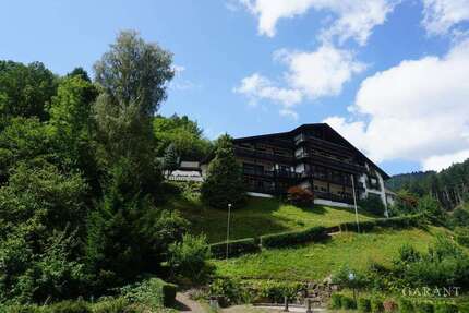 Haus zum Kaufen in Alpirsbach 1.290.000,00 € 1000 m²