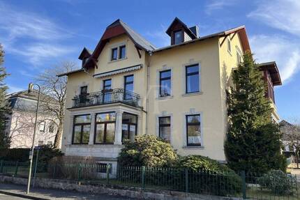 Gepflegtes Mehrfamilienhaus Viktoria mit Potenzial in Dresden-Langebrück - Dresden / Langebrück