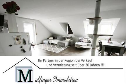 moderne 3 Zi. DG (2. OG) Wohnung mit Balkon und KFZ-Stellplatz - Uehlfeld