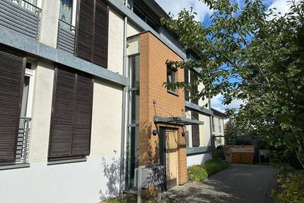 ***Charmante 2-Zimmer-Wohnung mit Loggia, Terrasse und kleinem Garten - vermietet*** - Potsdam Golm