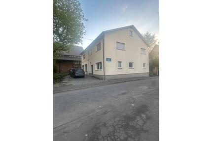 Wohn und Geschäftshaus - 300.000,00&nbsp;EUR Kaufpreis, ca.&nbsp; 197,00&nbsp;m&sup2; in Grünberg (PLZ: 35305)