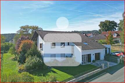 Haus zum Kaufen in Kronach 259.000,00 € 143 m²