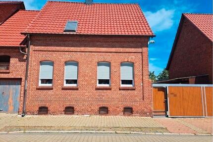 Haus zu verkaufen - 160.000,00&nbsp;EUR Kaufpreis, ca.&nbsp; 100,00&nbsp;m&sup2; in Seeland (PLZ: 06469)