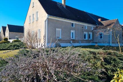 Dreiseitenhof mit Wohnhaus, Scheune, Nebengelass, Pferde mgl. - Bad Liebenwerda