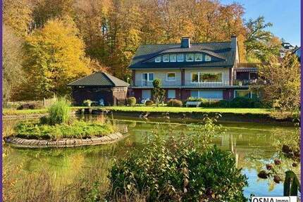 Drei Wohneinheiten, Erdgeschoss und Dachgeschoss wohnen mit der Familie und Souterrain Wohnung evtl. vermieten? - Georgsmarienhütte Oesede
