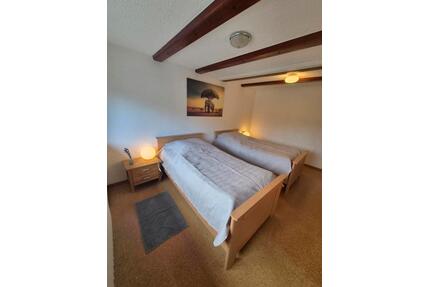 Ferienwohnung ab 40€ die Nacht - 60,00&nbsp;EUR Kaltmiete, ca.&nbsp; 45,00&nbsp;m&sup2; in Bad Abbach (PLZ: 93077)