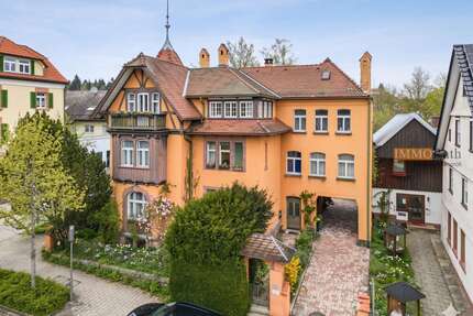 Haus zum Kaufen in Königsfeld im Schwarzwald 480.000,00 € 472 m²