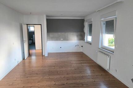 2 Zimmer Wohnung EG 55qm mit Balkon - Horn-Bad Meinberg