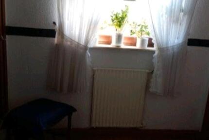 Verm.zu April 26 Möbl.an männl.NR. - Weitefeld