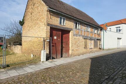 Grundstück 800m² mit Haus - 100.000,00&nbsp;EUR Kaufpreis, ca.&nbsp; 120,00&nbsp;m&sup2; in Wesenberg (PLZ: 17255)