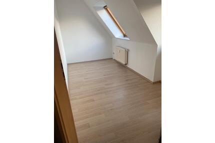 DG Wohnung - 510,00&nbsp;EUR Kaltmiete, ca.&nbsp; 72,00&nbsp;m&sup2; in Rositz (PLZ: 04617)