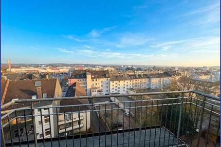 Wohnen über den Dächern: Lichtdurchflutete Dachgeschosswohnung mit Fernblick - Wuppertal Barmen
