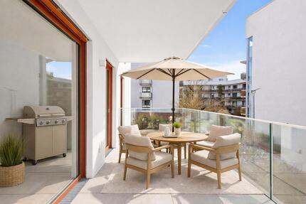 ***Möblierte und Löffelfertige Premium-Wohnung in der Villa Sternberg*** - Regensburg Kumpfmühl