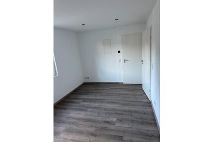 Wohnung 30 qm - 400,00&nbsp;EUR Kaltmiete, ca.&nbsp; 30,00&nbsp;m&sup2; in Morsbach (PLZ: 51597)