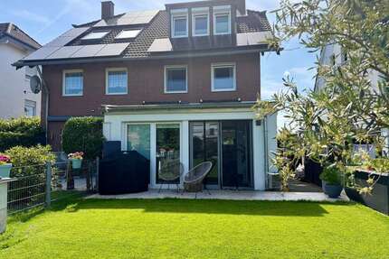 Haus zum Kaufen in Niederkassel 692.000,00 € 165 m²