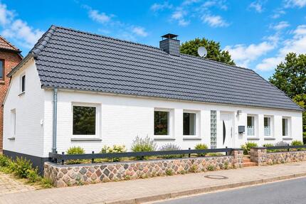 Einfamilienhaus am Wittensee – 126 m² | 5 Zimmer | großer Garten - Groß Wittensee