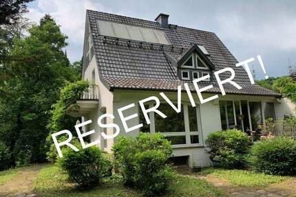 - IHRE GELEGENHEIT IN HERDECKE - Freistehendes Einfamilienhaus auf einem parkähnlichen Grundstück mit Swimmingpool -