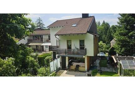 Bad Tölz-Wackersberg - Raumwunder im Grünen - REH in Splitlevel-Bauweise