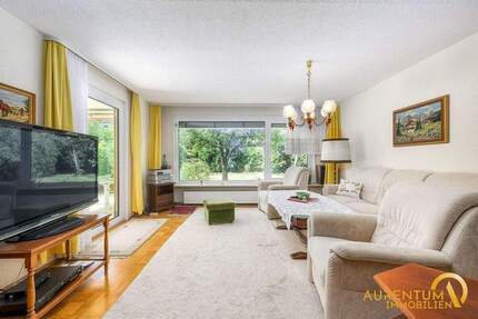 Sofort verfügbarer, gepflegter Bungalow mit Einzelgarage, auf großzügigem Grundstück, zentrale Lage - Neustadt