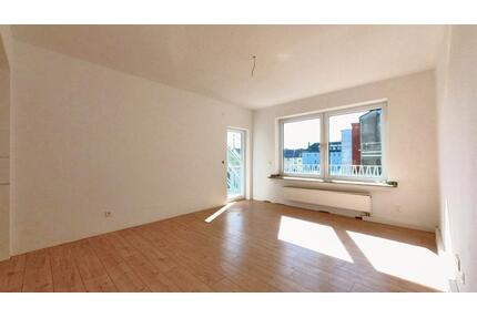 +++ TOP STUDENTENAPARTMENT, SANIERT, VOLLMÖBLIERT, EBK, WLAN +++ - Essen Huttrop