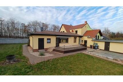 Brauchen Sie mehr Platz ? Gemütliches Haus mit großem Grundstück - Aschersleben