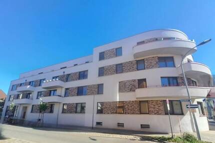 Moderne 3-Zimmer-Wohnung mit Balkon - Brandenburg an der Havel Altstadt