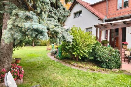 Halbes Siedlungshaus mit großem Anbau - Mannheim Gartenstadt