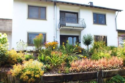 Einfamilienwohnhaus für die größere Familie oder mit Einliegerwohnung zum Vermieten - Holsthum