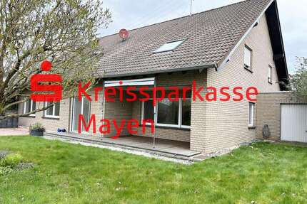 Haus zum Kaufen in Mayen 598.000,00 € 300 m²