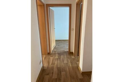 3 Zimmer...Frisch saniert! - 348,00&nbsp;EUR Kaltmiete, ca.&nbsp; 59,88&nbsp;m&sup2; in Bernburg (Saale) (PLZ: 06406)