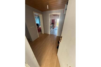Befristete Wohnung - 700,00&nbsp;EUR Kaltmiete, ca.&nbsp; 70,00&nbsp;m&sup2; in Reilingen (PLZ: 68799)