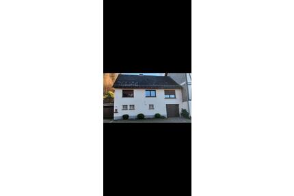 Einfamilienhaus einseitig angebaut in 51580 Reichshof - Köln Mülheim