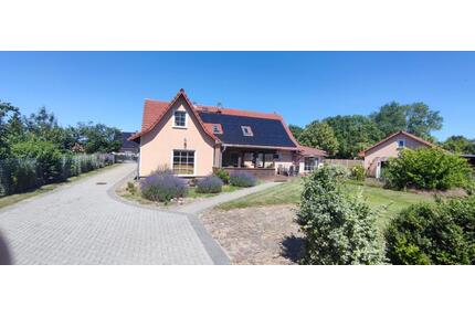 ObjNr:19725 - Hochwertig Saniertes Anwesen für Pferdeliebhaber oder Reitsportfreunde; Feriennutzung möglich - Loitz