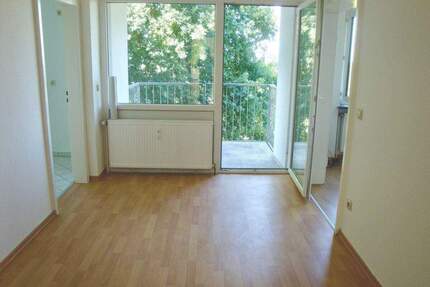 Gepflegte Eigentumswohnung mit Balkon & Blick ins Grüne - Saarbrücken Eschberg