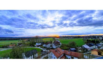 Bezugsfrei! Große 5-Zimmer-Eigentumswohnung in neuem 3 Parteienhaus - Luft-Wärme-Hzg. mit BergblickWeitblick bei München in Mühldorf am Inn - Mühldorf a.Inn Altmühldorf