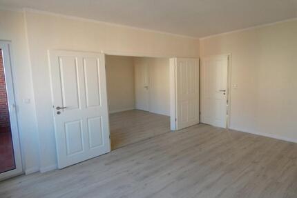 Hochwertig sanierte 4 Zimmer Wohnung in zentraler Innenstadtlage - Bremen Neustadt