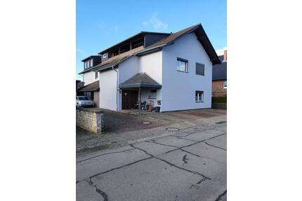 3,5 Zi-Wohnung in Röhrse - 720,00&nbsp;EUR Kaltmiete, ca.&nbsp; 90,00&nbsp;m&sup2; in Vechelde (PLZ: 38159)