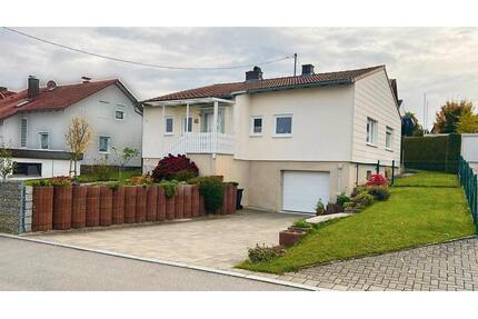 *von privat* Einfamilienhaus - Bungalow - Wettstetten